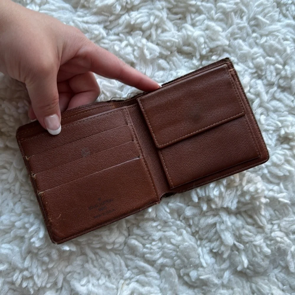 Louis Vuitton‎ Monogram Bifold Wallet